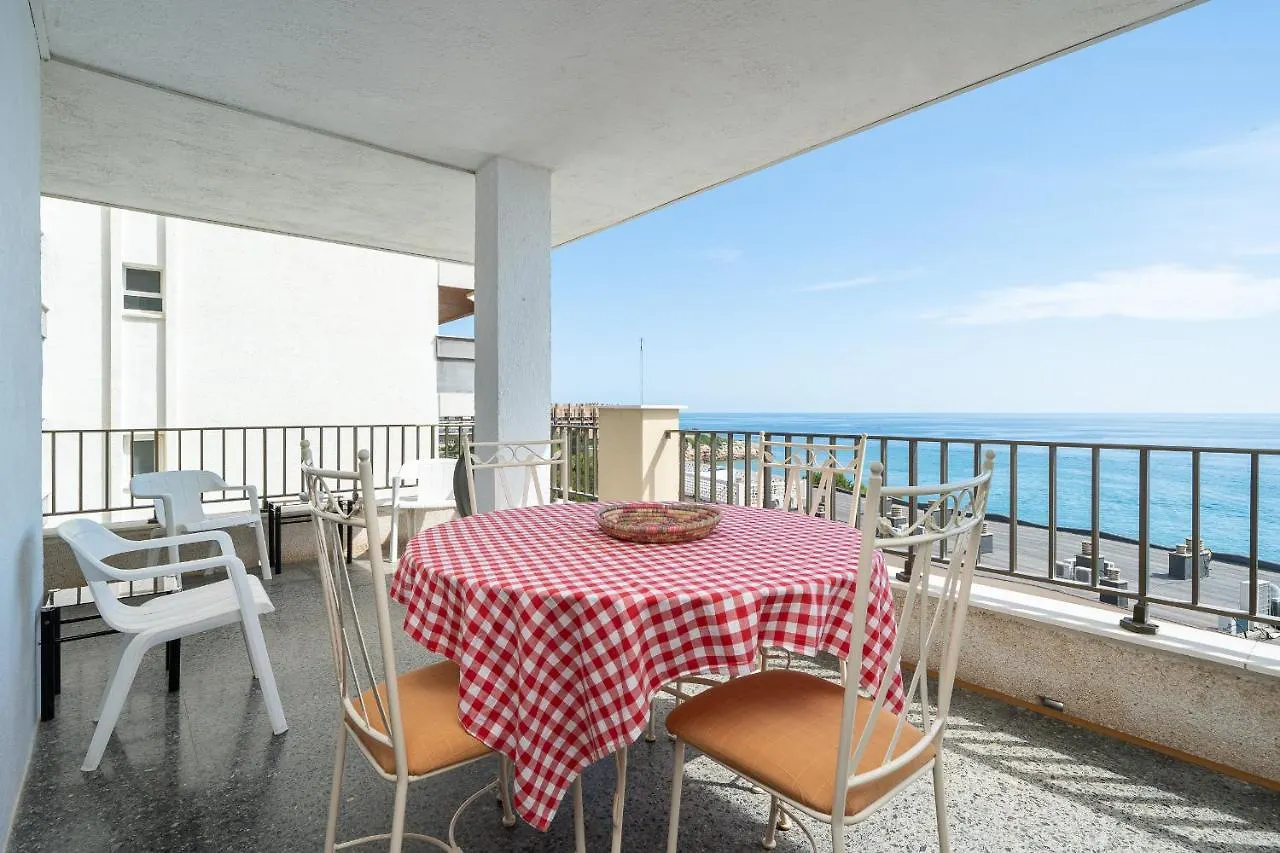 Hauzify I Apartament Nautilus Salou Apartment